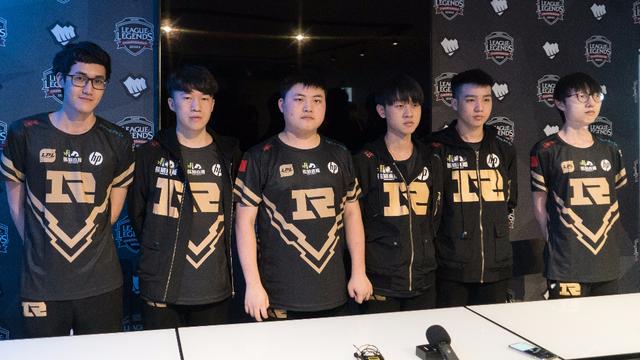 但要数他最 但要数他最